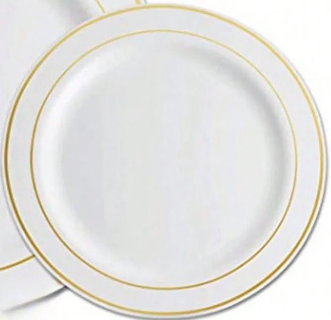 Ensemble de vaisselle jetable dorée pour mariage et fêtes : assiettes, tasses, couverts et serviettes - UniqNoces